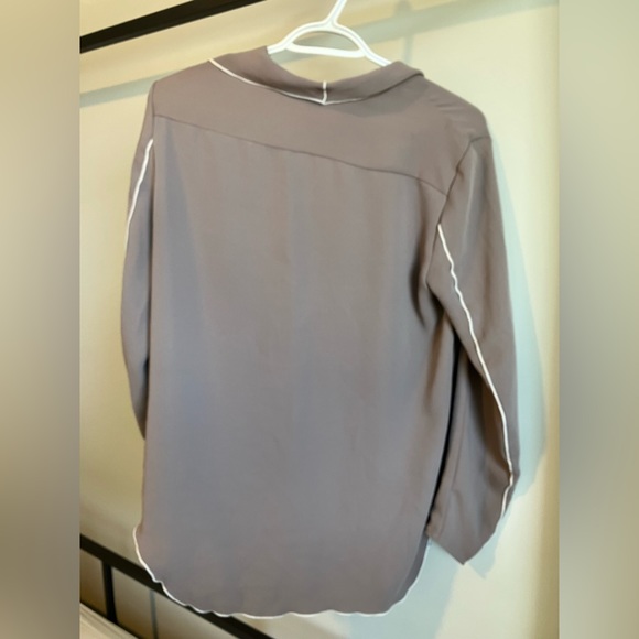 Babaton blouse - Picture 2 of 3